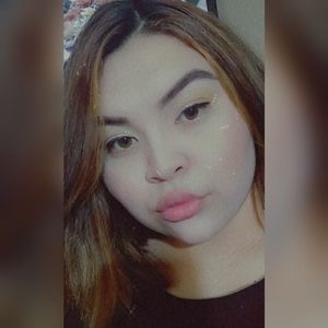 Meet your Posher, Devoni